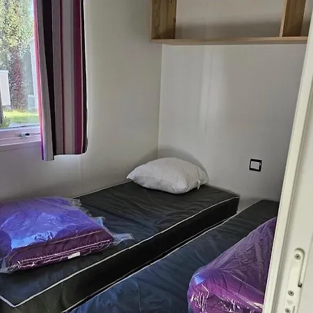 Appartement La 4 Etoiles A Emplacement E07 3ch 1sdb 6 Personnes *