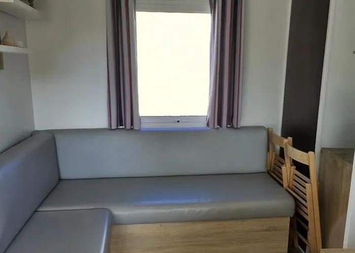 Appartement La 4 Etoiles A Emplacement E07 3ch 1sdb 6 Personnes *